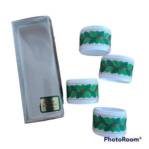 Hallmark Christmas Holiday Poinsettia Holly and Berry Vintage Napkin Rings VTG